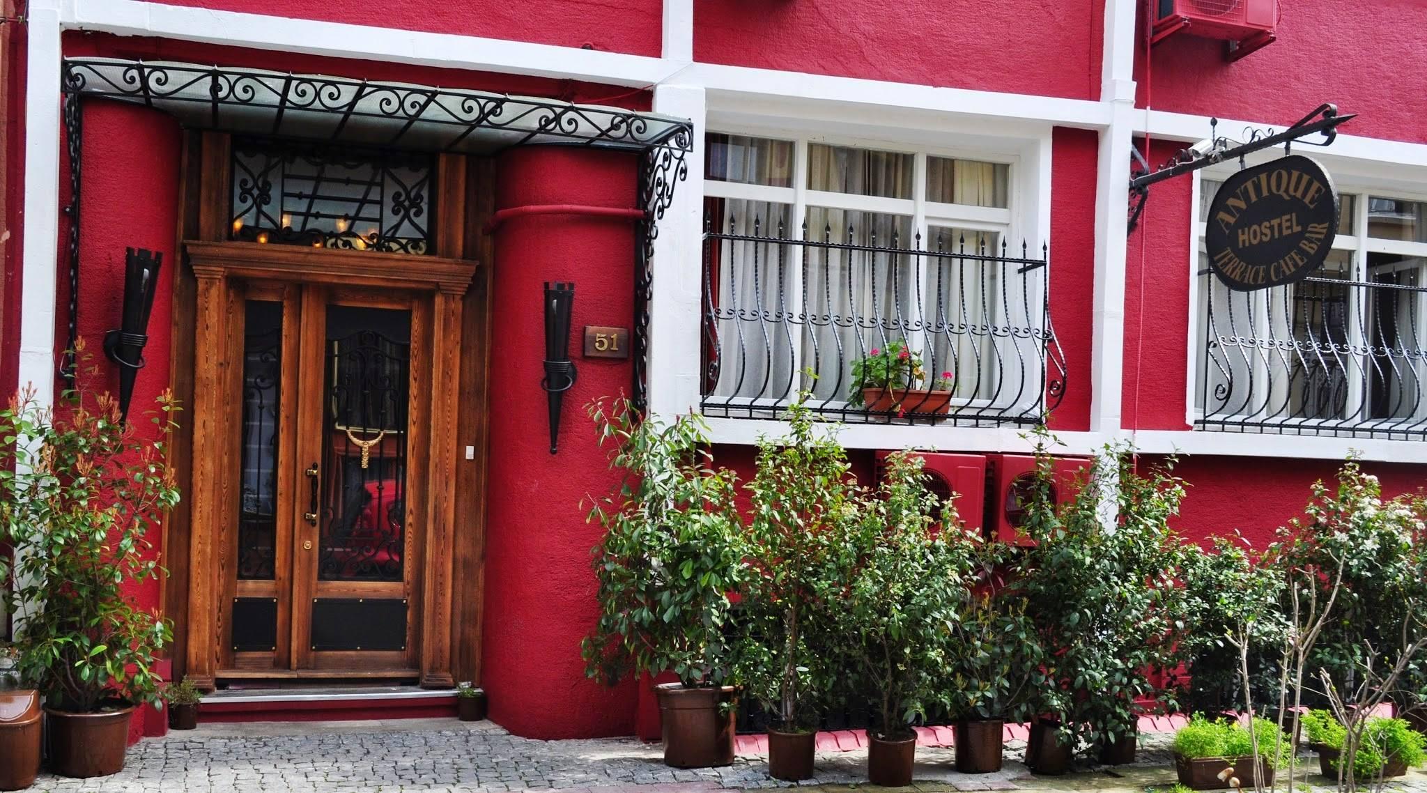 Hostel Antique